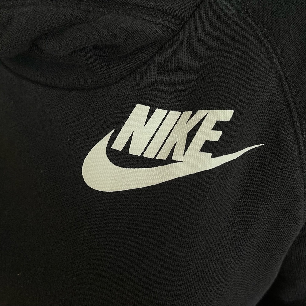 Nike Funnel-Neck Hoodie - Picture 3 of 4